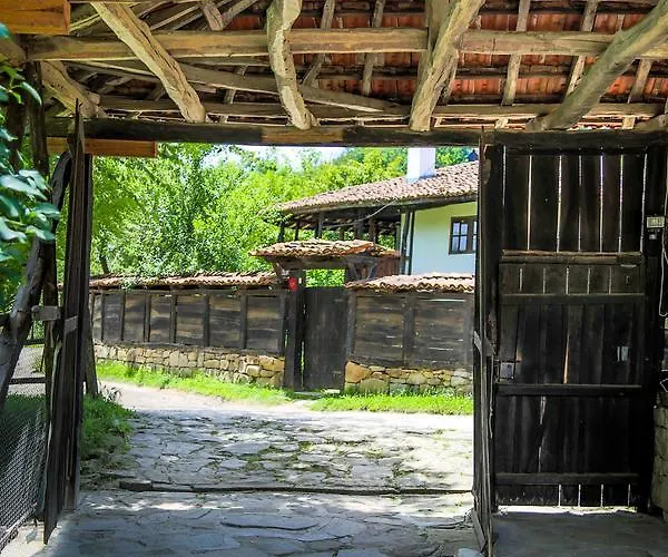 Ecopark בית הארחה